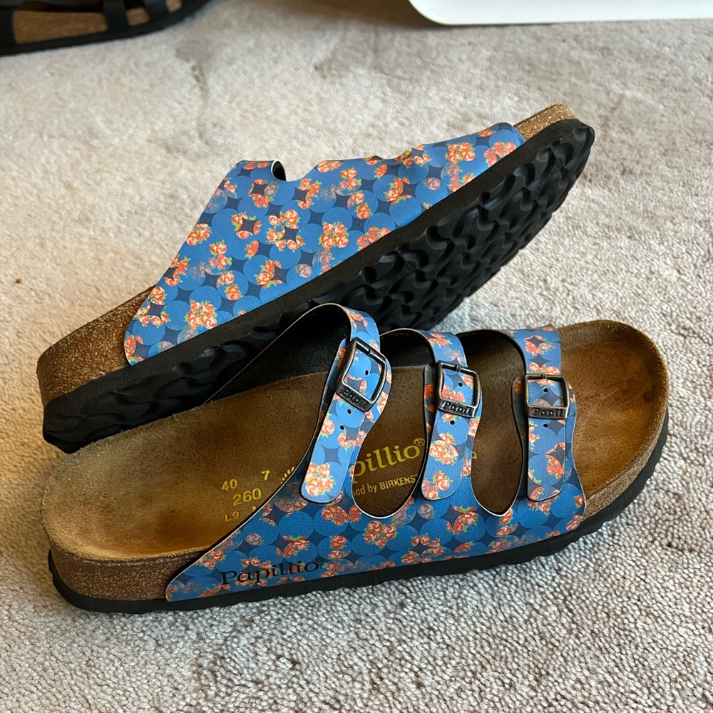 Papillio sandals by Birkenstocks - blue floral size EU 40